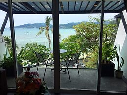 The Front Hotel and Apartment