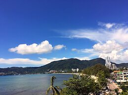 The Front Hotel and Apartment