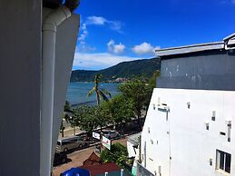 The Front Hotel and Apartment