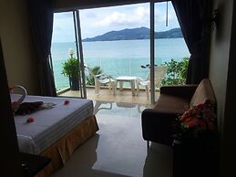 The Front Hotel and Apartment