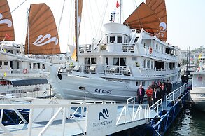 Paradise Peak Cruise