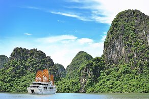 Paradise Peak Cruise