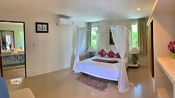 Grand Bleu Ocean View Pool Suite