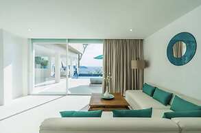 Grand Bleu Ocean View Pool Suite