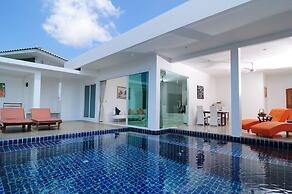 Grand Bleu Ocean View Pool Suite