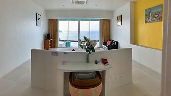 Grand Bleu Ocean View Pool Suite