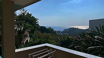 Grand Bleu Ocean View Pool Suite