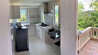 Grand Bleu Ocean View Pool Suite