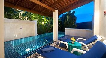 Grand Bleu Ocean View Pool Suite