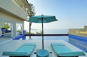 Grand Bleu Ocean View Pool Suite