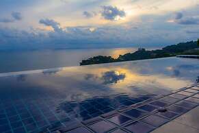 Grand Bleu Ocean View Pool Suite