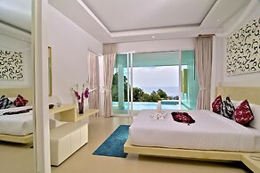Grand Bleu Ocean View Pool Suite
