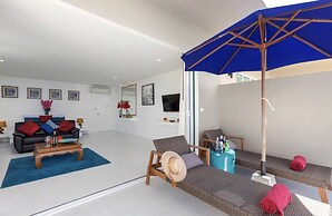 Grand Bleu Ocean View Pool Suite