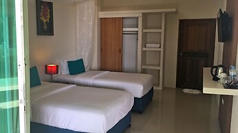 Grand Bleu Ocean View Pool Suite