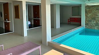 Grand Bleu Ocean View Pool Suite