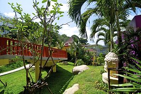 Grand Bleu Ocean View Pool Suite