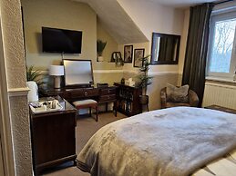Warwick Lodge Guesthouse