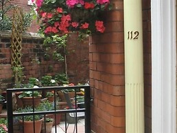 Warwick Lodge Guesthouse