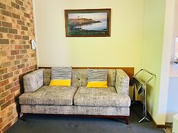 Kinross Inn