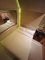 Fragrance Hotel - Viva