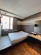 Fragrance Hotel - Kovan