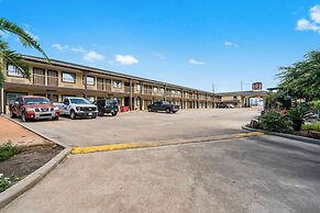 Executive Inn and Suites