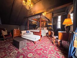 Guy Fawkes Inn