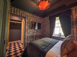Guy Fawkes Inn