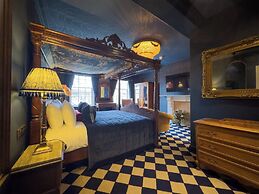 Guy Fawkes Inn