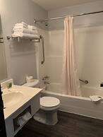 Three Valley Lake Chateau