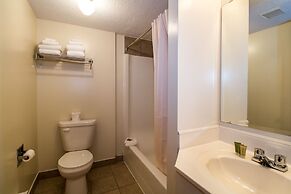 Three Valley Lake Chateau