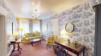 The Red Lion Inn
