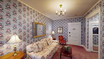 The Red Lion Inn
