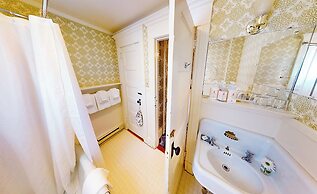 The Red Lion Inn