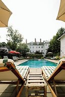 The Red Lion Inn