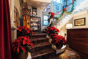 The Red Lion Inn