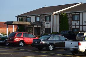 Sky Lodge Inn & Suites