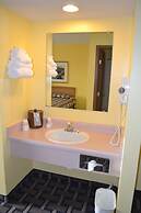 Sky Lodge Inn & Suites