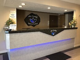 Sky Lodge Inn & Suites