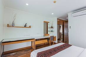 D Varee Montara Thonglor 25