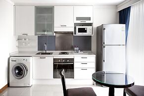 D Varee Montara Thonglor 25