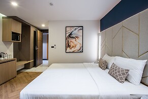 D Varee Montara Thonglor 25