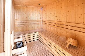 D Varee Montara Thonglor 25