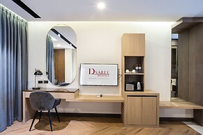 D Varee Montara Thonglor 25