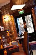 Treacy's Hotel