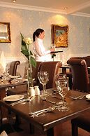 Treacy's Hotel