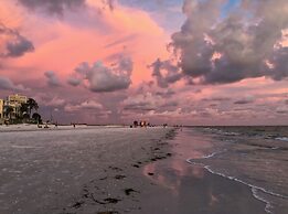 Casey Key Resorts - Beachfront