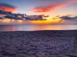 Casey Key Resorts - Beachfront
