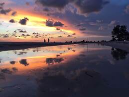 Casey Key Resorts - Beachfront