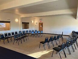 Peppermill Empress Inn